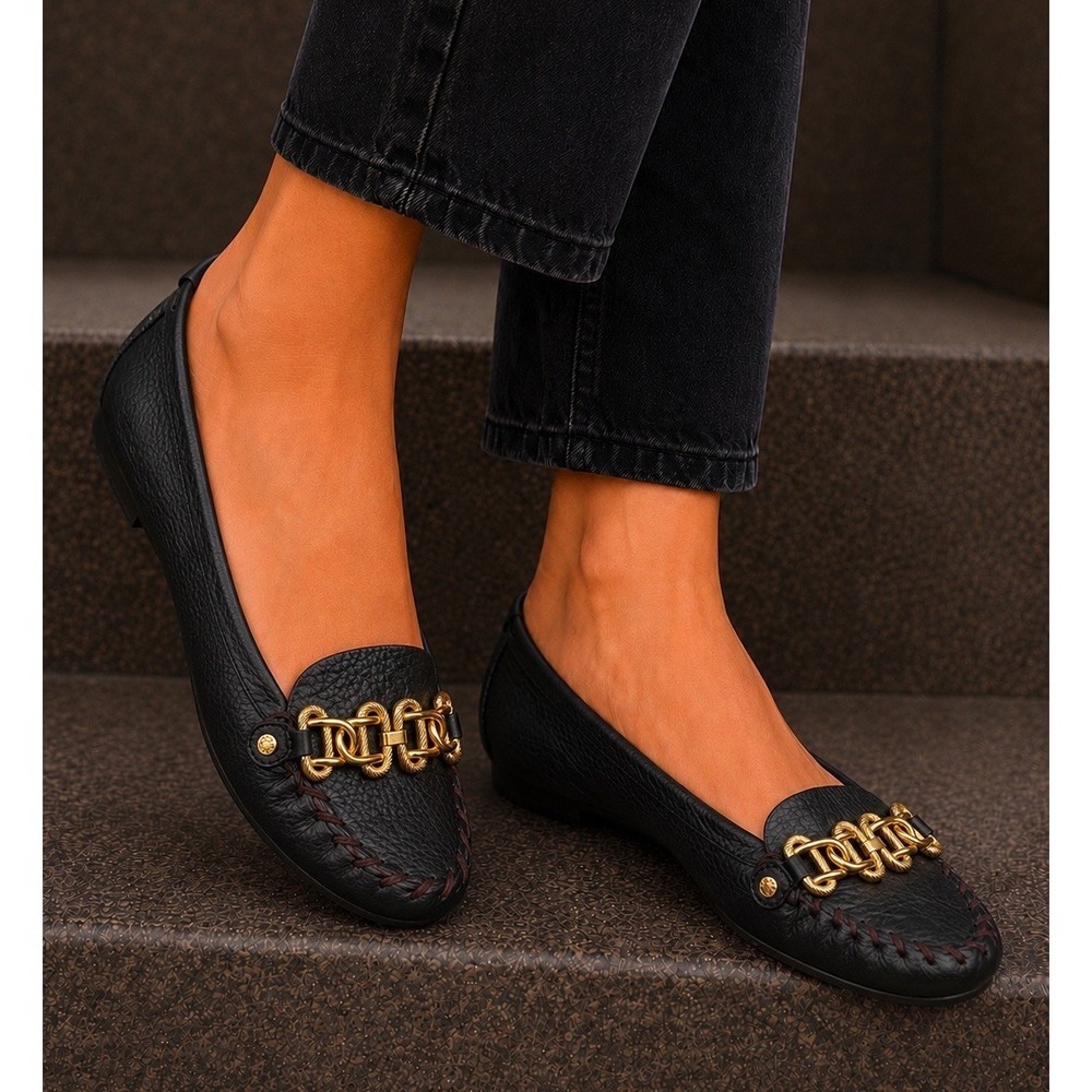 Y2K BCBGMaxazria Black Leather Gold Chain Loafers Moc Toe Comfort Flats Size 8